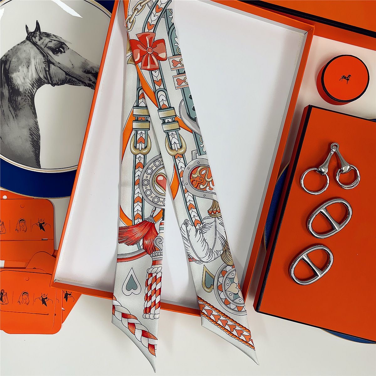 French New Style Scarf Heart L - đánh giá và giá Art Craft Bag